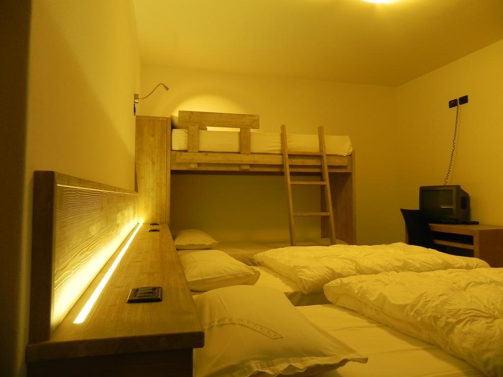 Rifugio Capanna Bill Hotel Рока Пиеторе Екстериор снимка